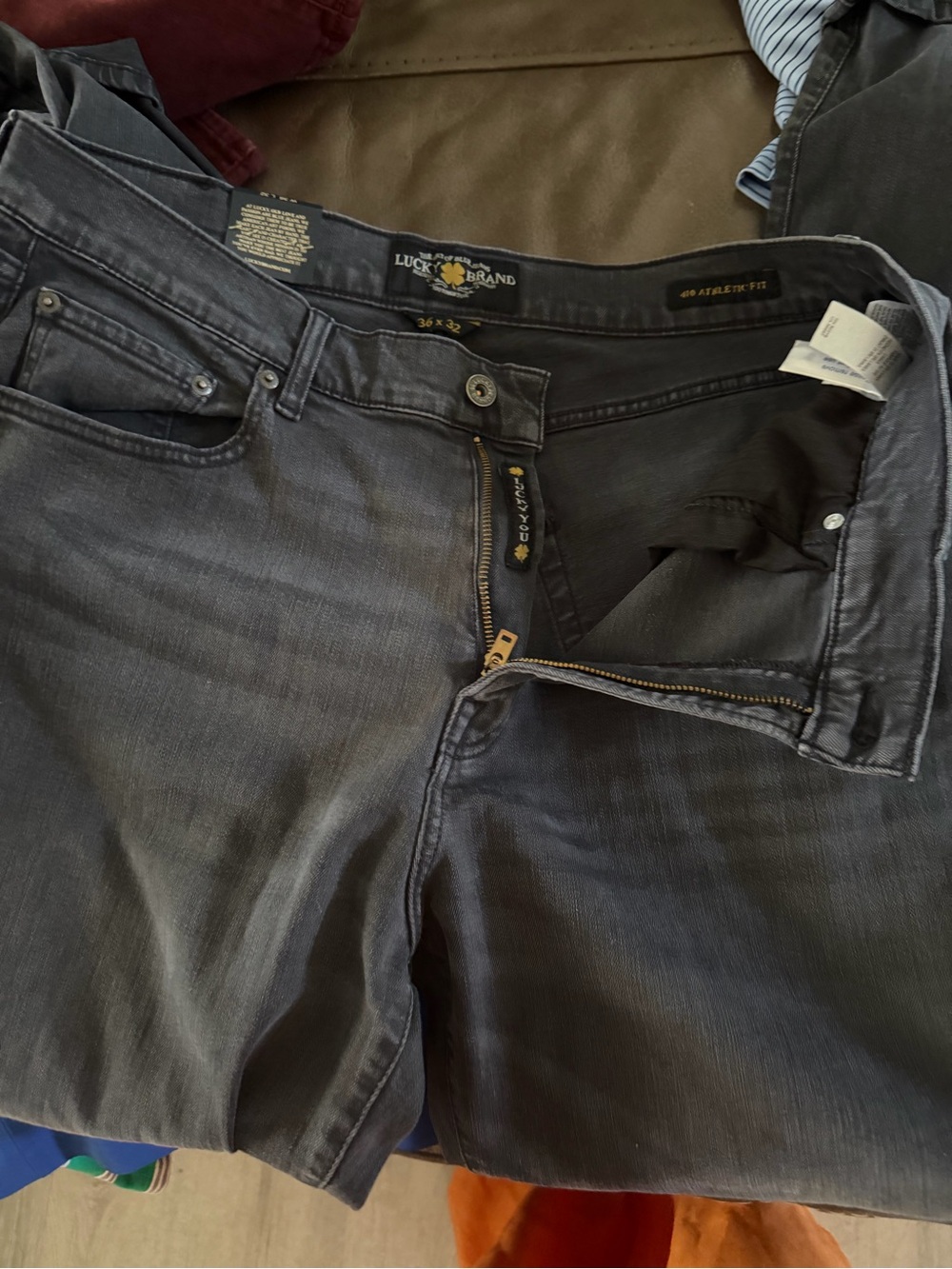 Lucky Brand Men's Dark Gray Slim Straight Jeans